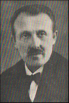 Á brotnandi bárum # 64108