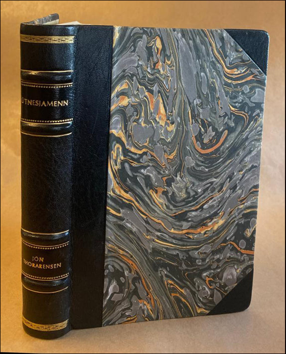 Útnesjamenn. Saga Kirkjubæjarættarinnar 1694-1914 # 90048