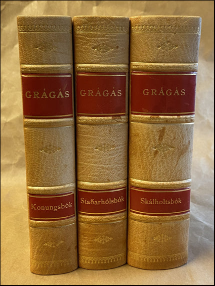 Grágás. Hér eru í samstæðu bandi þrjár útgáfur Grágásar # 89080